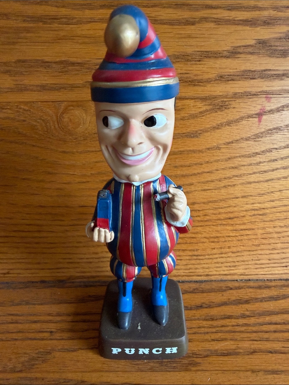 Mr Punch Bobblehead Punch
Cigars Collectors Edition.
Excellent Condition.